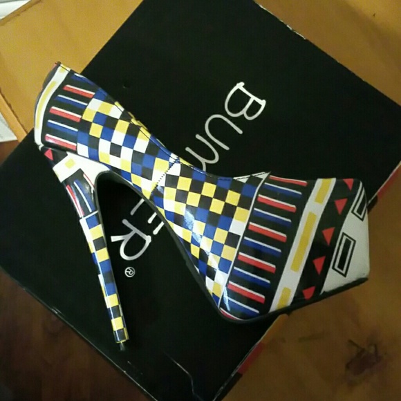 Heels - Picture 2 of 2