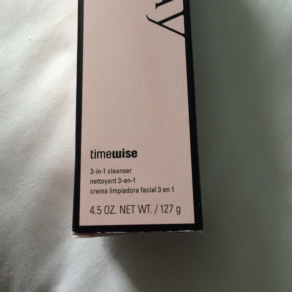 Mary Kay timewise 3 in 1 cleanser