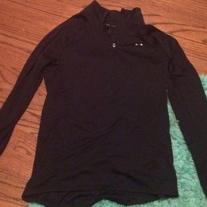 Black under armor running top