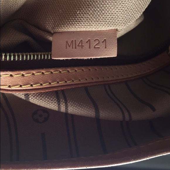 **Sold**Authentic LV Delightful MM - Picture 2 of 4