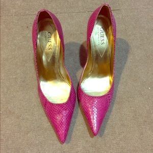 Pink Guess shoes 👡💖