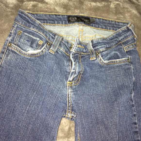 RIPPED JET JEANS! KIM K SEEN WEARING - Picture 1 of 4