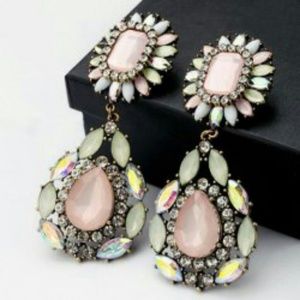 Beautiful pair of earings
