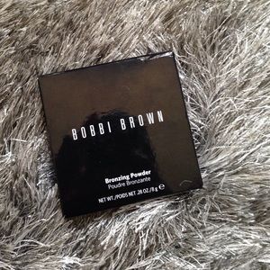 Bobbi Brown Bronzing Powder Dark 3