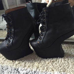 Jeffrey Campbell