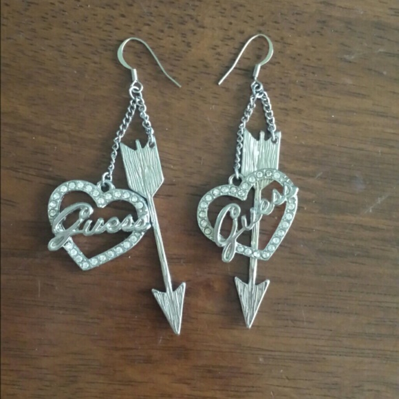 Guess dangle earrings - Picture 3 of 4
