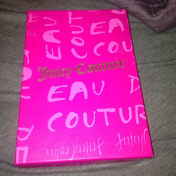 Juicy couture, Viva La Juicy, and Viva La Fleur
