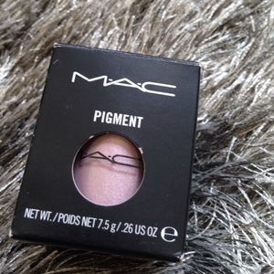 NIB MAC Lovely Lily Pigment