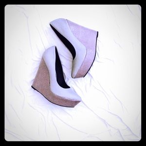 Sky high light grey wedges