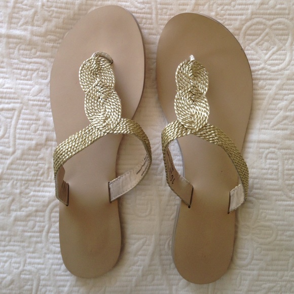 Gold flip flop sandals size 10