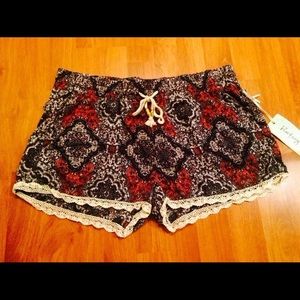 Cute colorful shorts!!