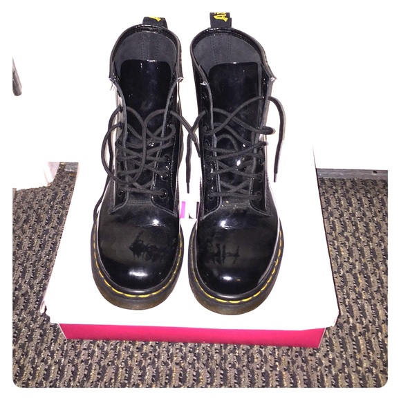 Black Dr.Martens *fairly new*