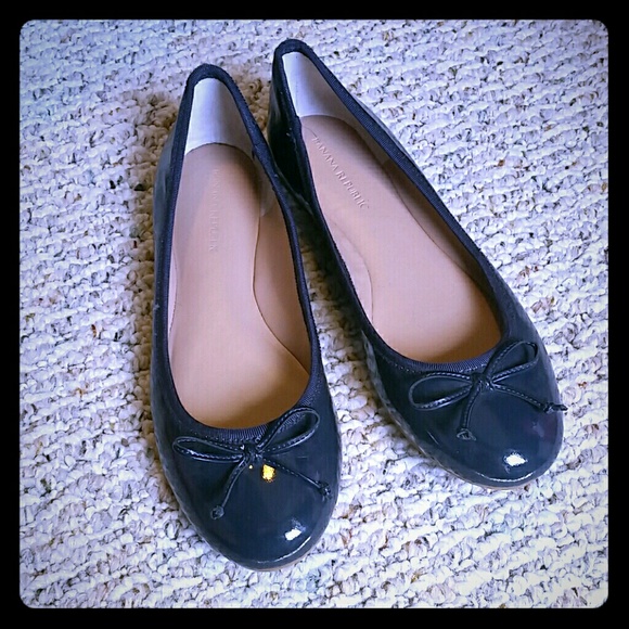 Banana republic grey blue flats size 7