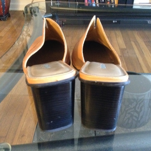 Mules - Picture 2 of 3