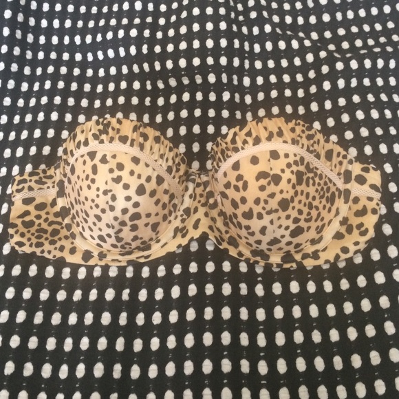Victoria's Secret Molded Underwire Swim Top