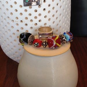 💥💥Bright glass bead and sterling bracelet.