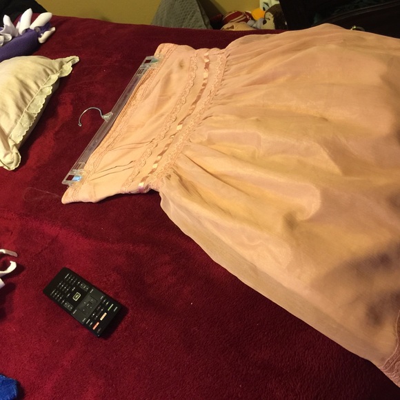 Pink dress - Picture 2 of 3