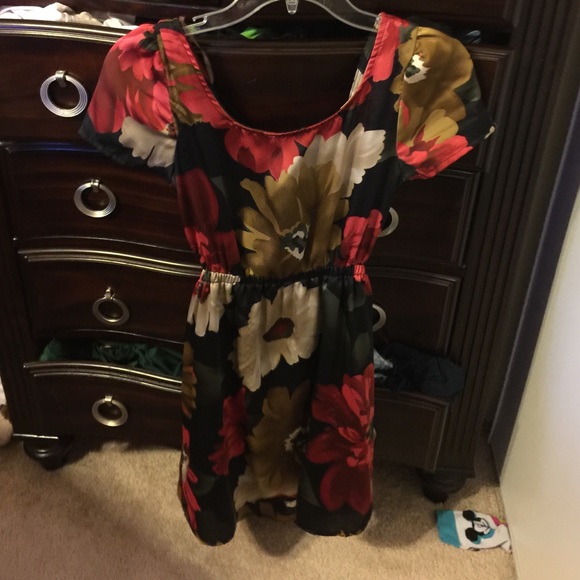 Floral dress - Picture 2 of 3