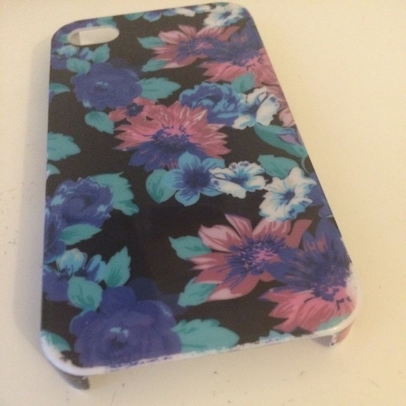iPhone 4 cases - Picture 2 of 3