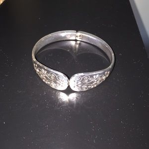 Brighton Cuff with dust bag.