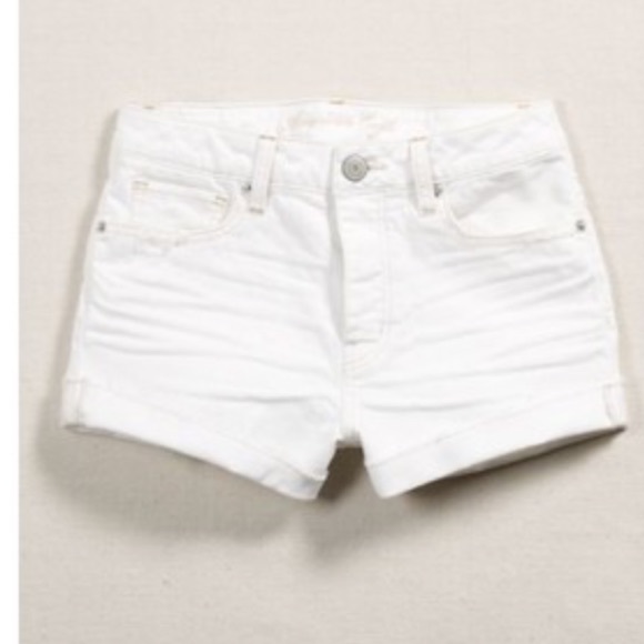 White shorts - Picture 2 of 2