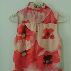 LOFT Tops - Floral top LOFT Tops - Floral top