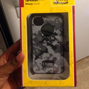 OuttrBox iPhone 4/4s