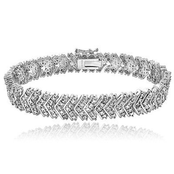 1.00ct TDW Diamond Chevron Bracelet. 1 Carat