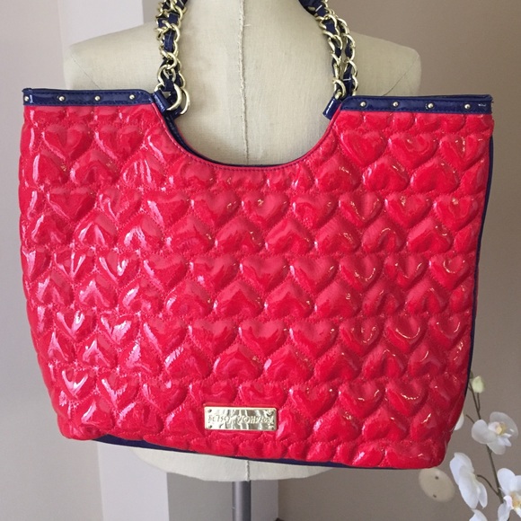 quilted heart tote - Picture 1 of 4