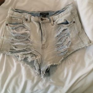 Forever 21 Jeans - Forever 21 high-waisted denim shorts Forever 21 Jeans - Forever 21 high-waisted denim shorts