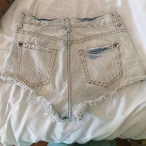 Forever 21 Jeans - Forever 21 high-waisted denim shorts Forever 21 Jeans - Forever 21 high-waisted denim shorts