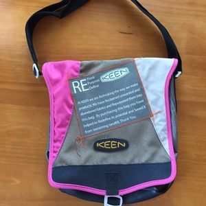 Keen purse