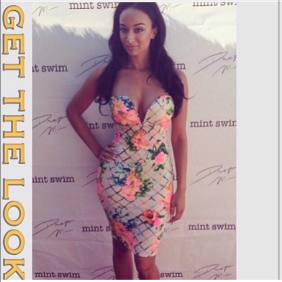 Sweetheart body on dress. - Picture 1 of 1