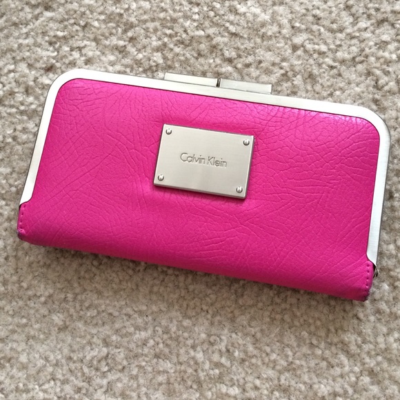 Calvin Klein Handbags - Calvin Klein wallet