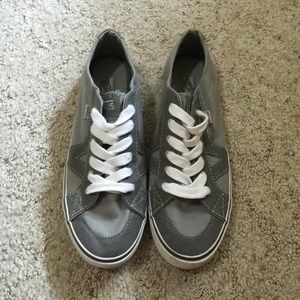 Vans skate shoes