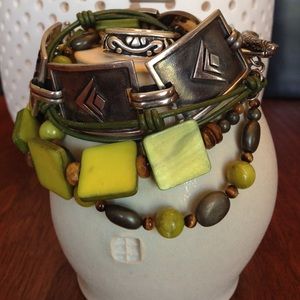 Earthy colorful bracelet.