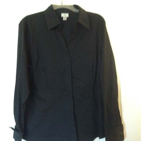 SOLD ❤️❤️❤️Blouse Black