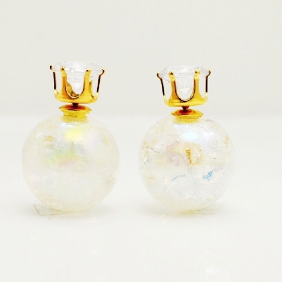 **White Crackle Double Sided Earrings**