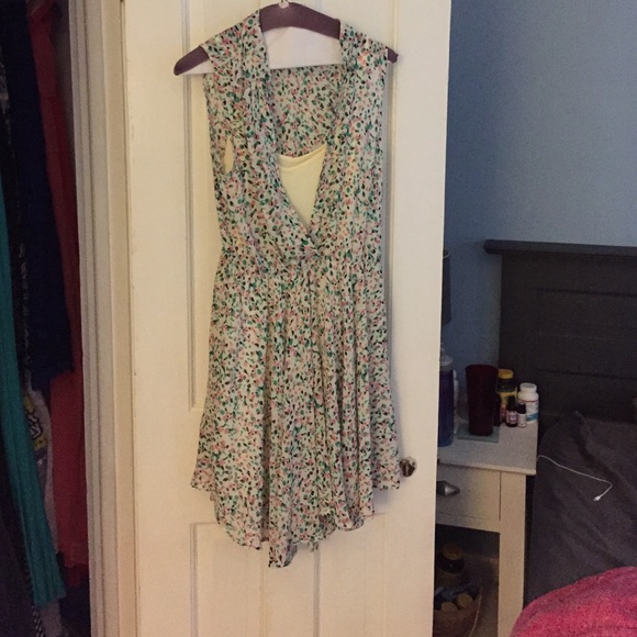 Floral Dress. 1.99 shipping today