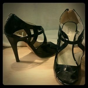 Black patent 4in heels
