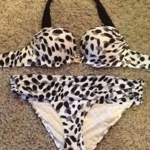 Victoria's Secret swim push up 2 sizes 34B small