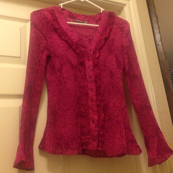Floral ruffled blouse