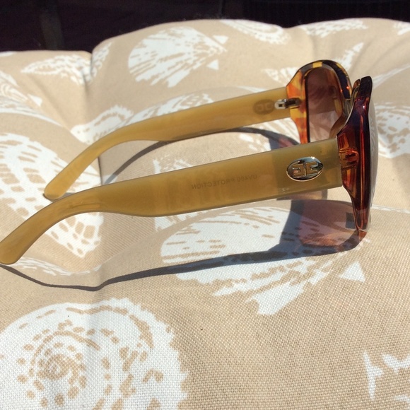 SOLDNew UV400 Designer Look SUNGLASSES Br.Tortoise