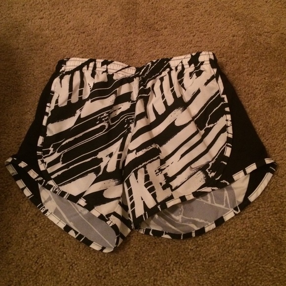 Nike Pants - Perfect condition NIKE shorts!
