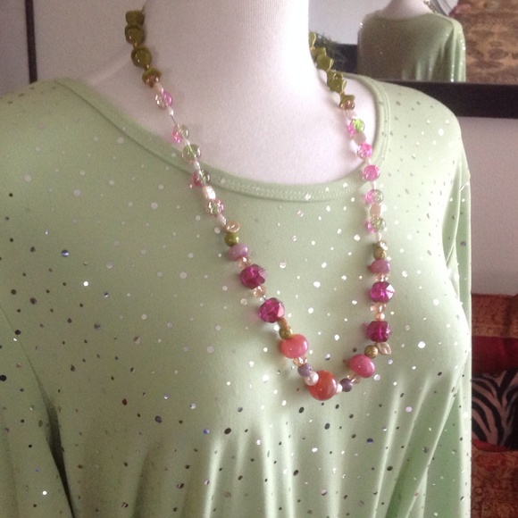 π€ππΈHOST PICK April 1st. Whoopi! π - Picture 3 of 4