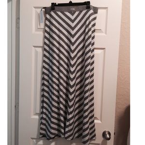 New! Calvin Klein Maxi Skirt