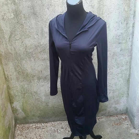 Zara dress with attached hood - Picture 2 of 4