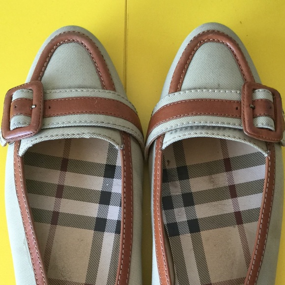Burberry Leather and Canvas Trench Style Flats - Picture 3 of 4