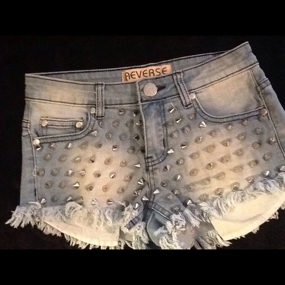 Reverse shorts from Karmaloop - Picture 2 of 4