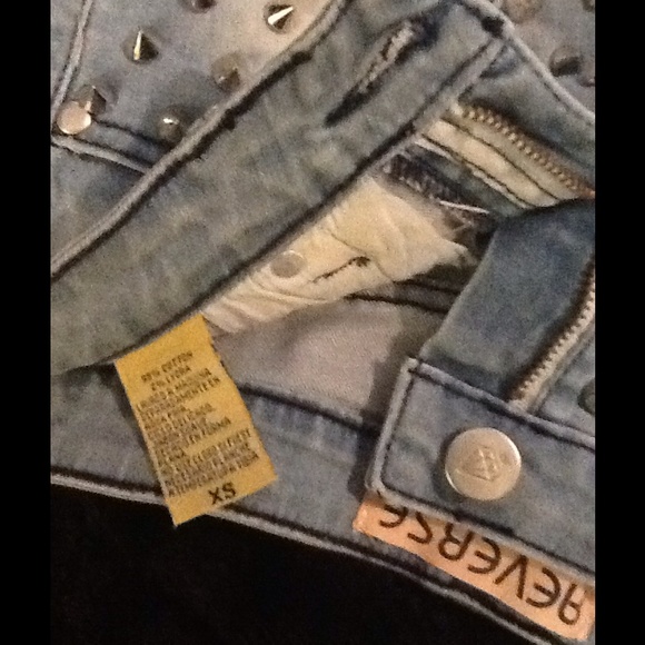 Reverse shorts from Karmaloop - Picture 3 of 4